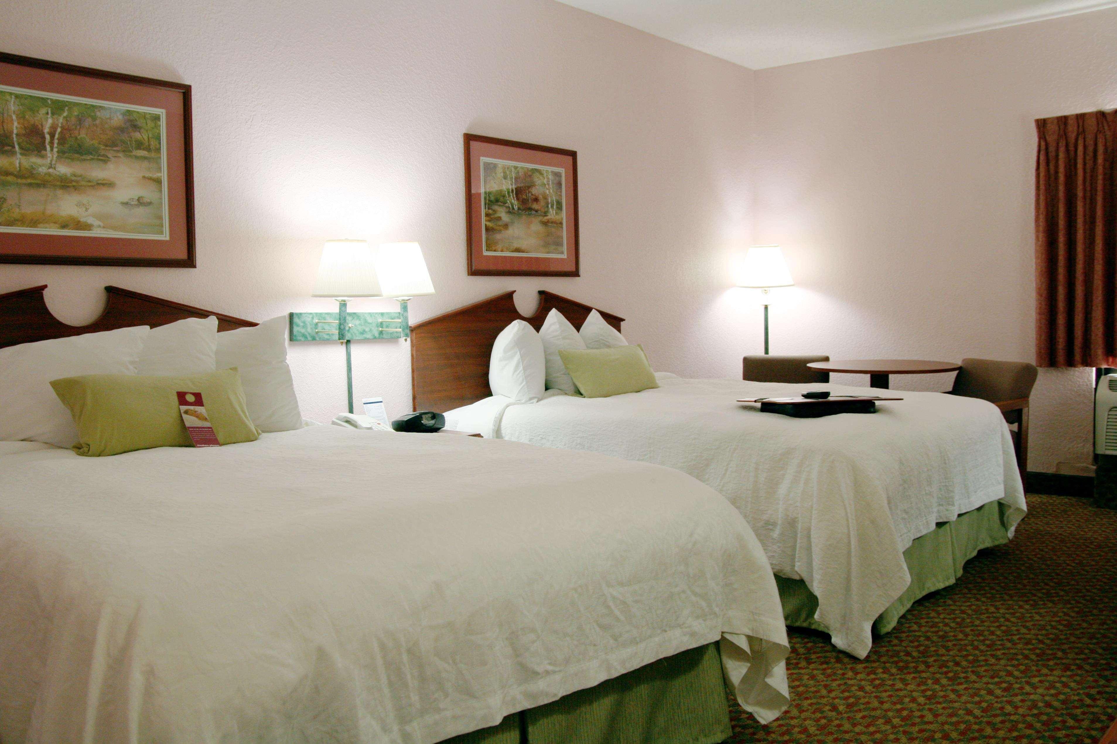 Hampton Inn By Hilton Spring Hill Timber Pines Room photo