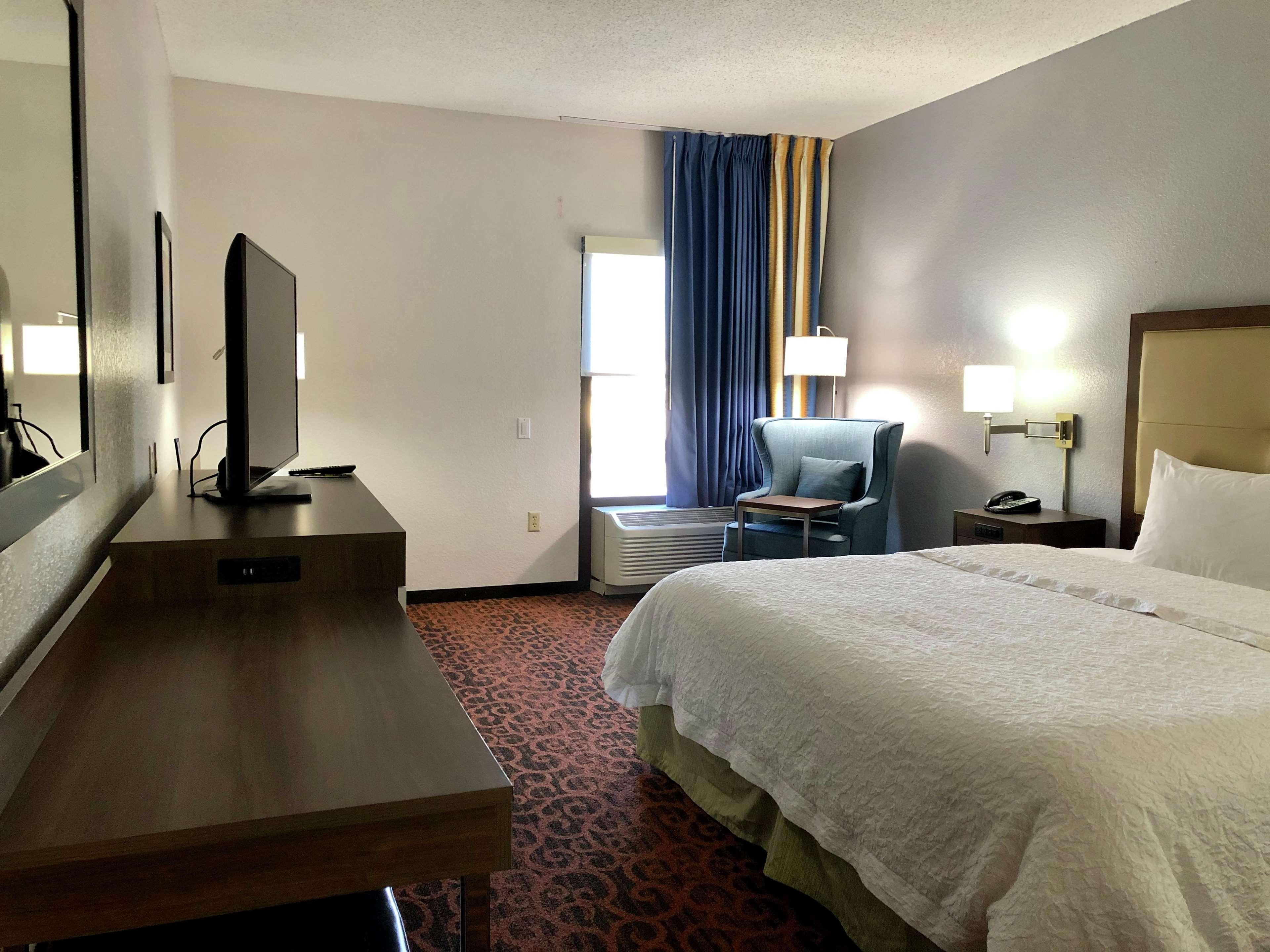 Hampton Inn By Hilton Spring Hill Timber Pines Exterior photo