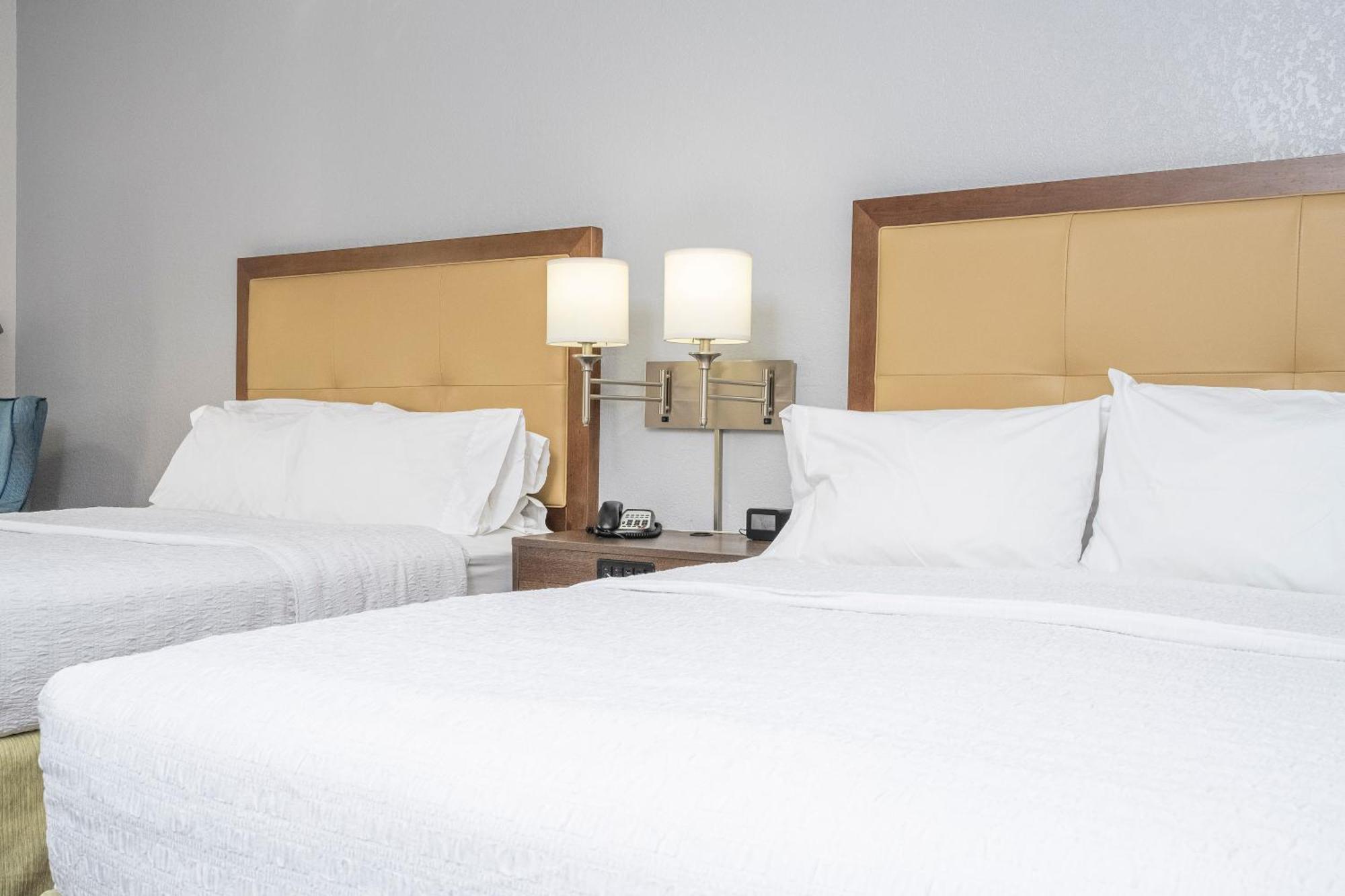 Hampton Inn By Hilton Spring Hill Timber Pines Exterior photo