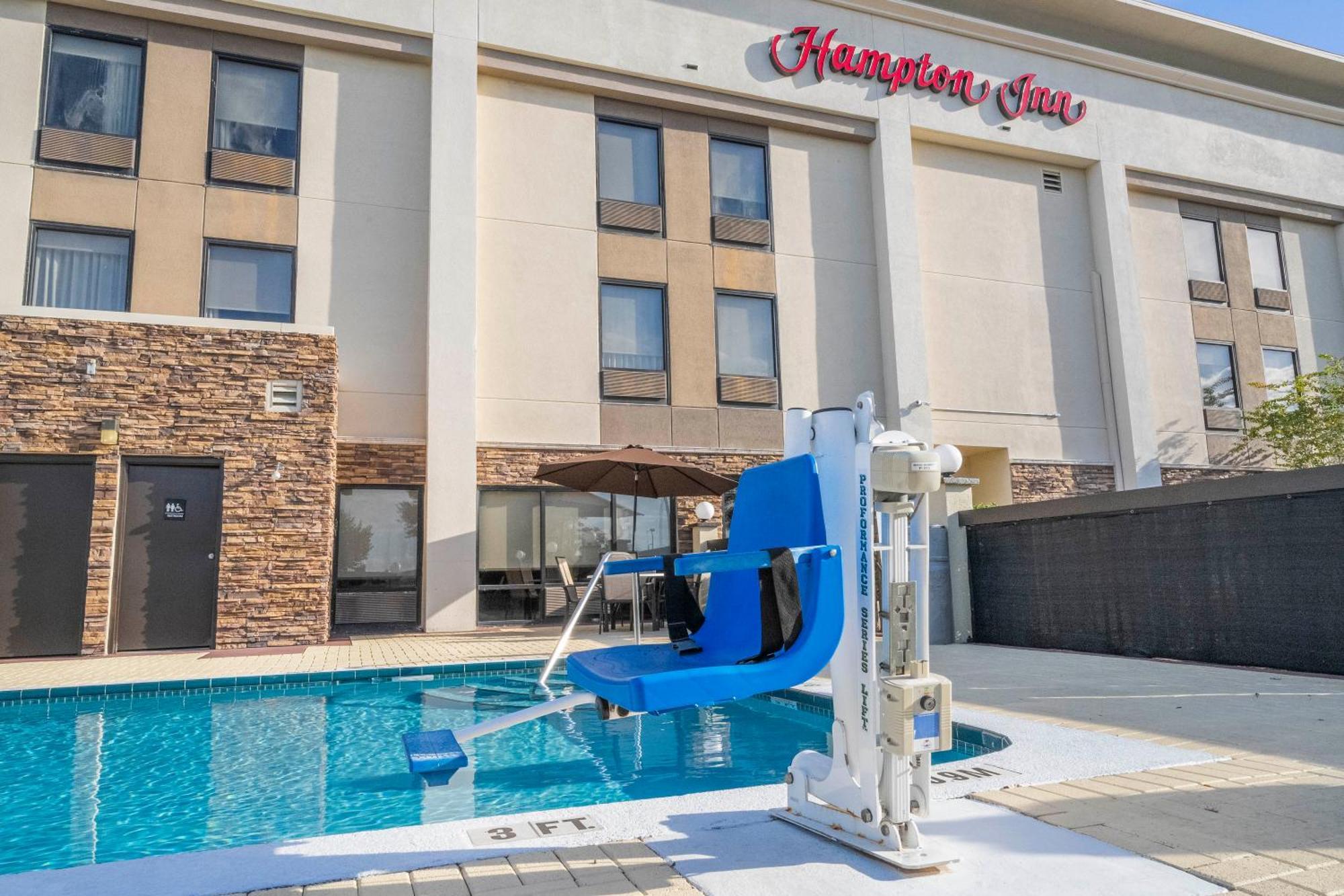 Hampton Inn By Hilton Spring Hill Timber Pines Exterior photo
