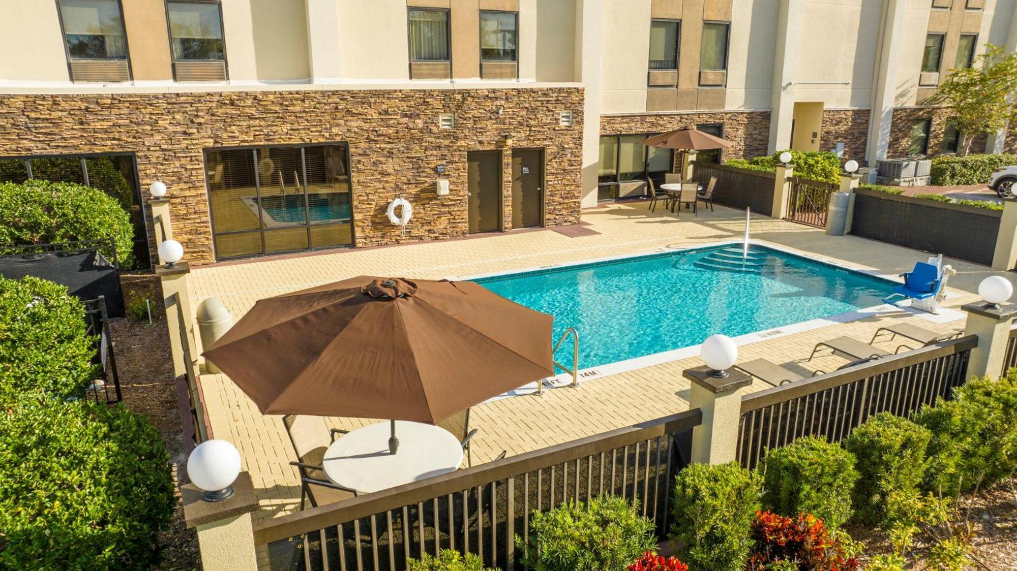 Hampton Inn By Hilton Spring Hill Timber Pines Exterior photo